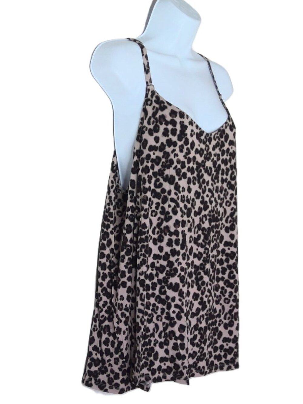 Torrid Super Soft Sleeveless Top Cheetah Print Cami Stretch Double V-Neck Sz 3